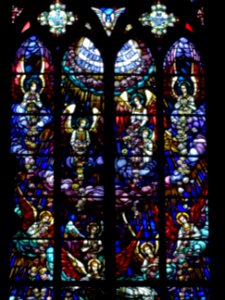 Vitrail de la chapelle Sainte-Thérèse, 16e arr., Paris 
