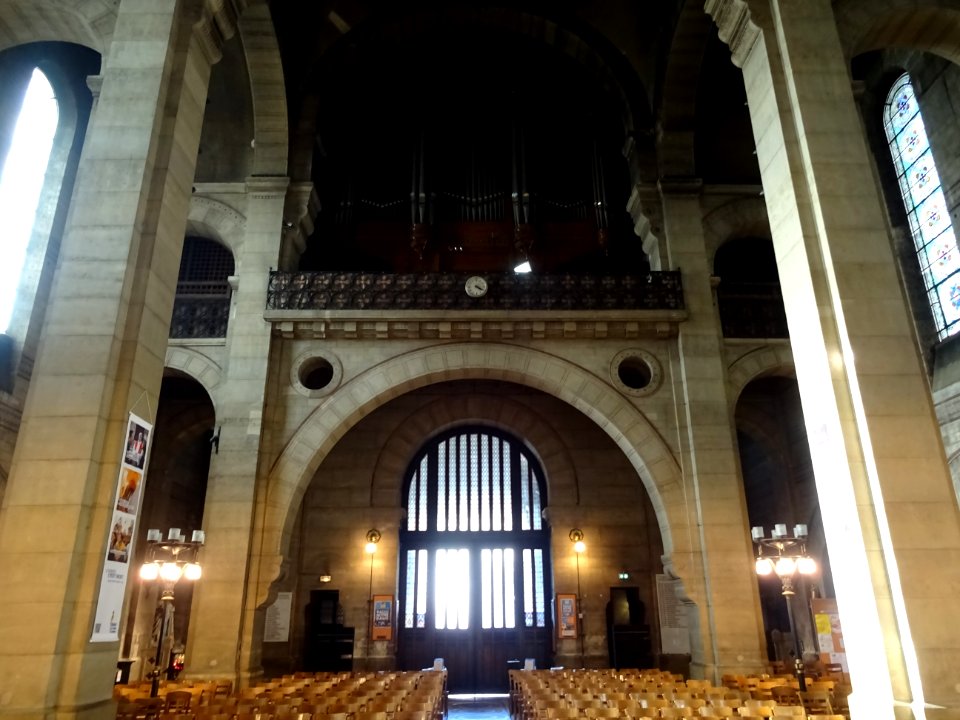 Orgue et entrée de l'église Notre-Dame-d'Auteuil, 16e arr.… 