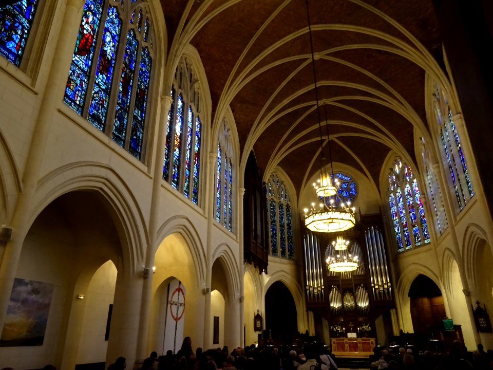 Orgue, vitraux, intérieur de l'Église américaine de Paris,… 
