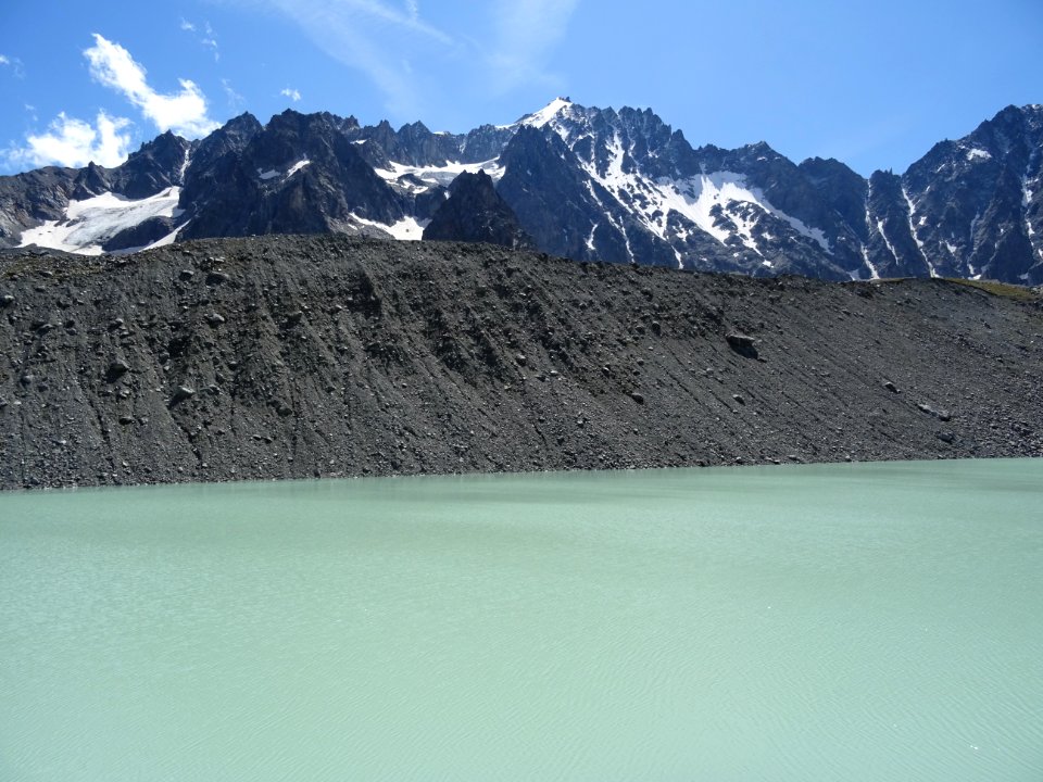 Lac du Glacier d'Arsine et la Montagne des Agneaux, Hautes… 