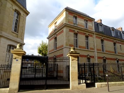 Entrée du Petit Lycée Janson de Sailly 