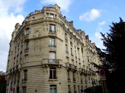 Immeuble à l'angle de la rue du Général Langlois et de la … 