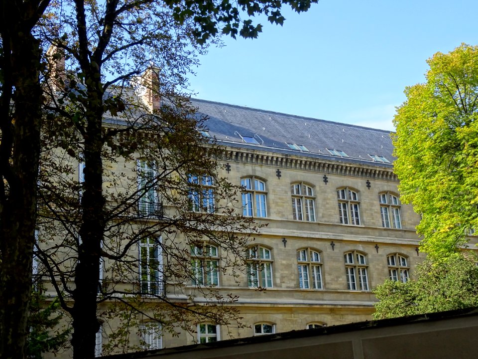 Ecole Supérieure du Professorat et de l'Education, rue Mol… 