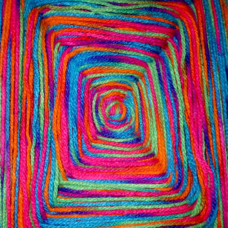 Cat's cradle fabric tissue