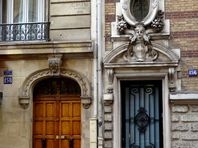 Deux belles portes 156 et 158 rue de Longchamp, 16e arr., … 
