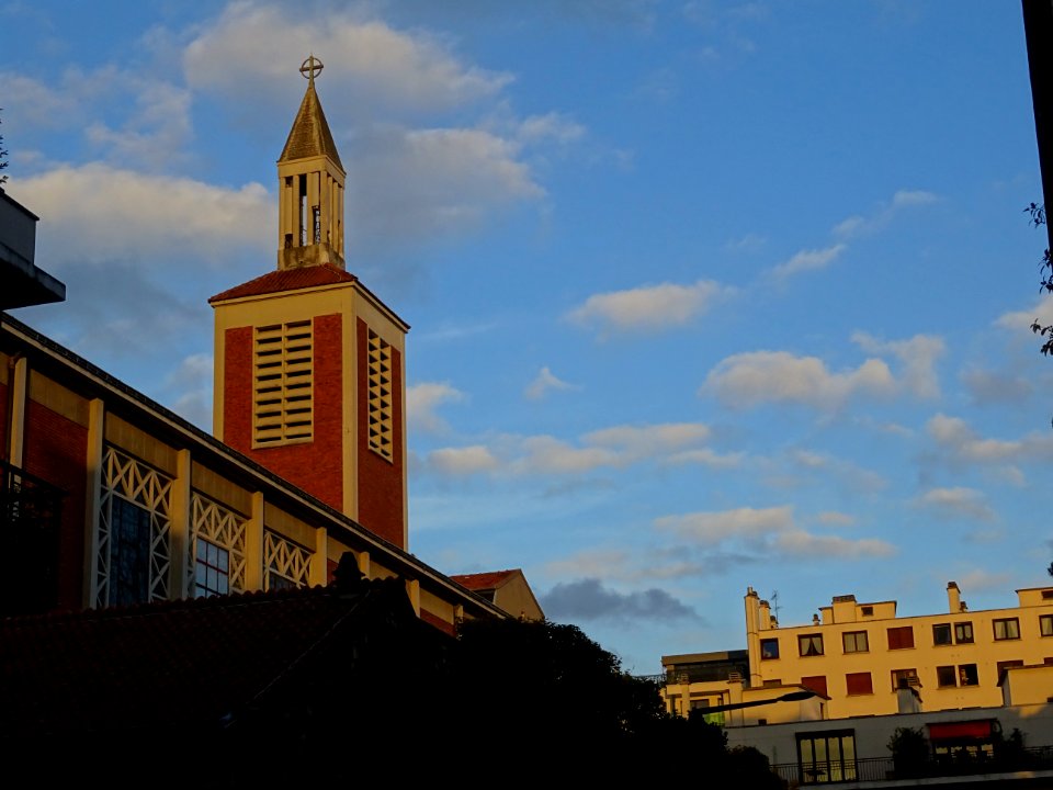 Eglise Sainte-Thérèse de l'enfant Jésus, 62 rue de l'ancie… 
