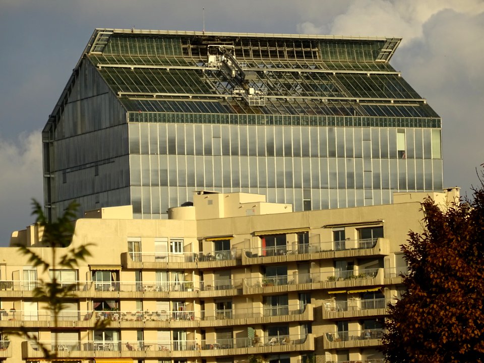 Les immeubles de bureaux, La Tour Horizon par Jean Nouve… 