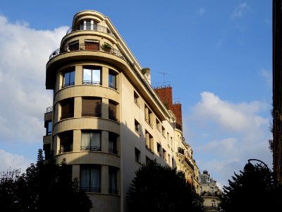 Immeuble à l'angle de l'avenue Bugaud et de l'avenue Foch,… 