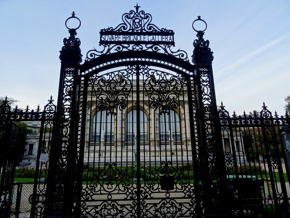 Grille du Square Brignole-Galliera, 16e arr., Paris 