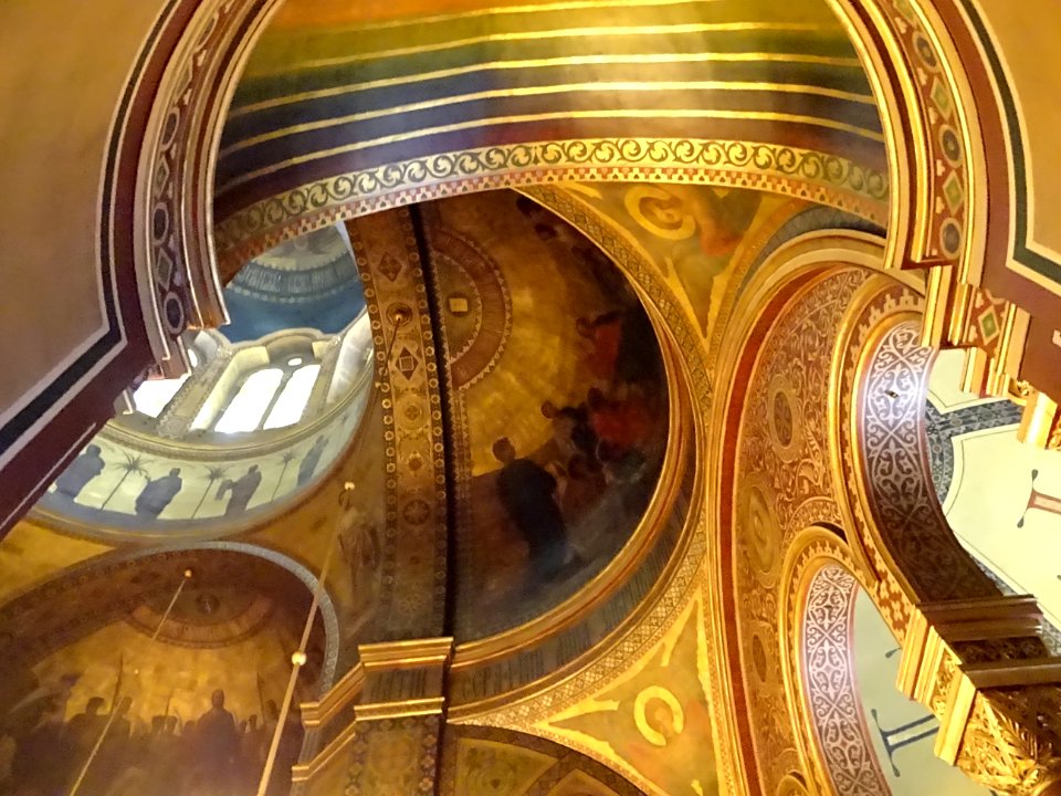 Plafond et dôme de la cathédrale Saint-Alexandre-Nevsky, r… 