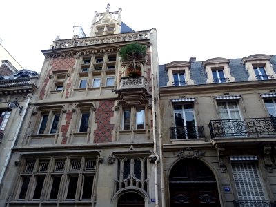 Immeubles, au 13 et 15 rue Jacques Bingen, 17e arr., Paris… 
