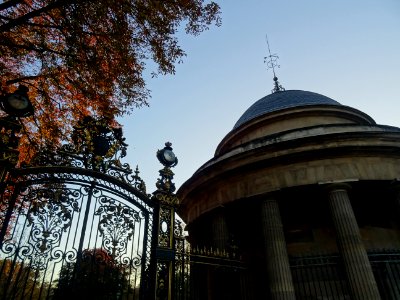 La Rotonde et la grille d'entrée du Parc Monceau, boulevar… 