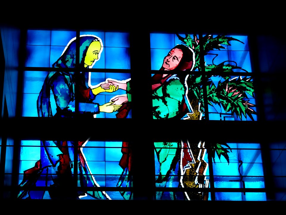 Vitrail de l'église Notre-Dame-de-l’Arche-d'Alliance, 81 r… 