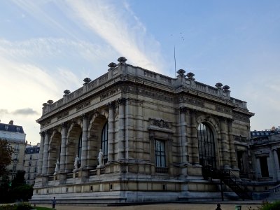Square Brignole-Galliera et Musée Galleria, 16e arr., Pari… 