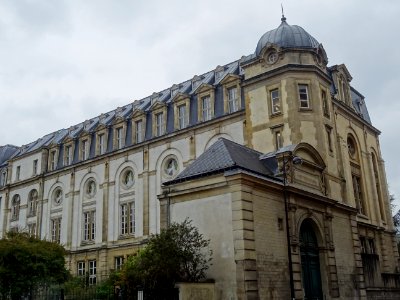 Université Panthéon-Assas Paris II, 391 rue de Vaugirard, … 