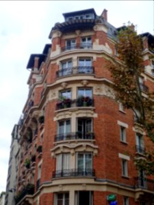 Immeuble à l'angle de l'avenue de St Ouen, 17e arr., Paris… 
