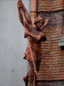 Sculpture, église Saint-Michel des Batignolles, place Sain… 