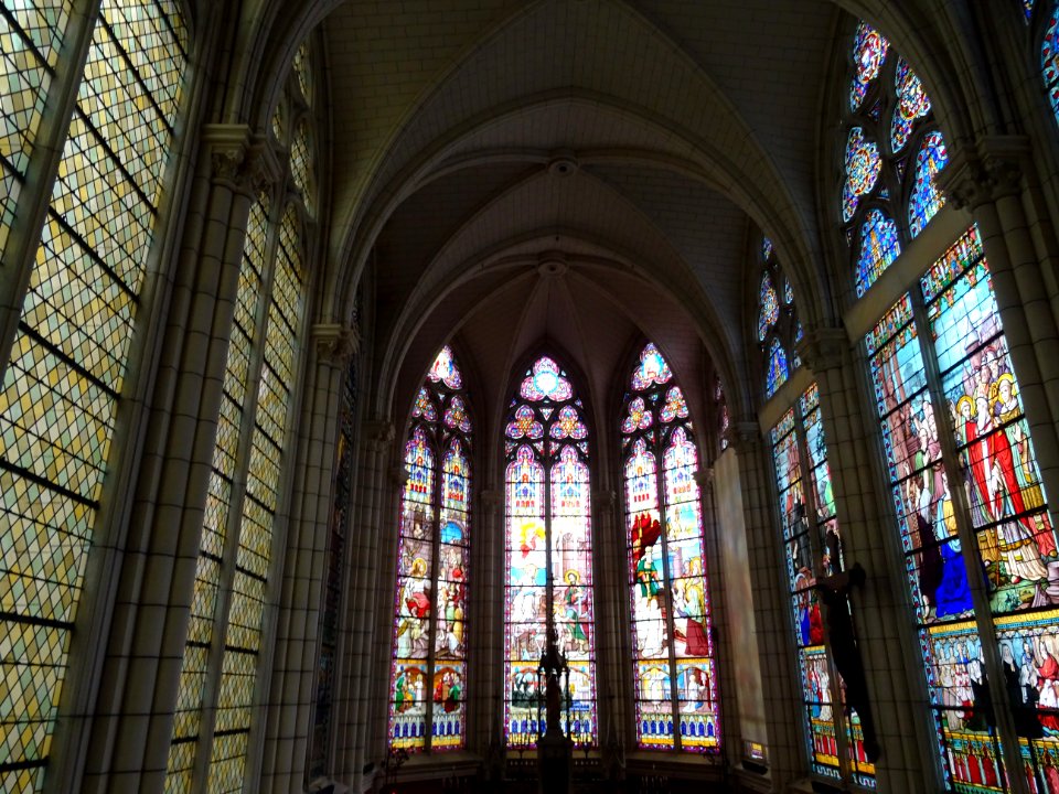 Vitraux, chapelle des sœurs Sainte-Marie-de-la-Famille de … 