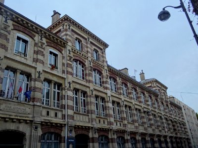 Ecole communale de jeunes filles et asile, Lycée régional … 