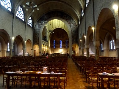Nef de l'église Saint-Léon, place du Cardinal-Amette, 15e … 