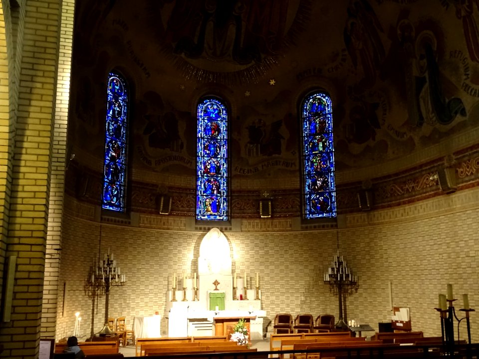 Chapelle dans l'église Saint-Léon, place du Cardinal-Amett… 