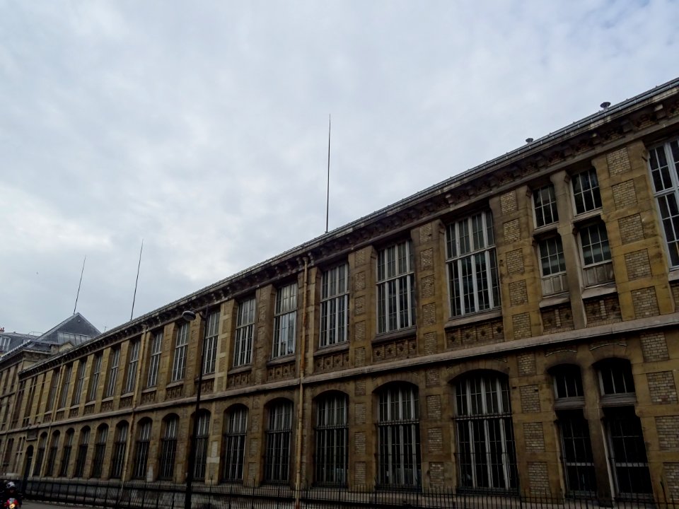 Lycée-Collège Buffon, côté rue de Staël, 15e arr., Paris 