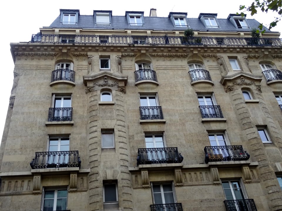 Immeuble à l'angle de la villa Violet, 15e arr., Paris 