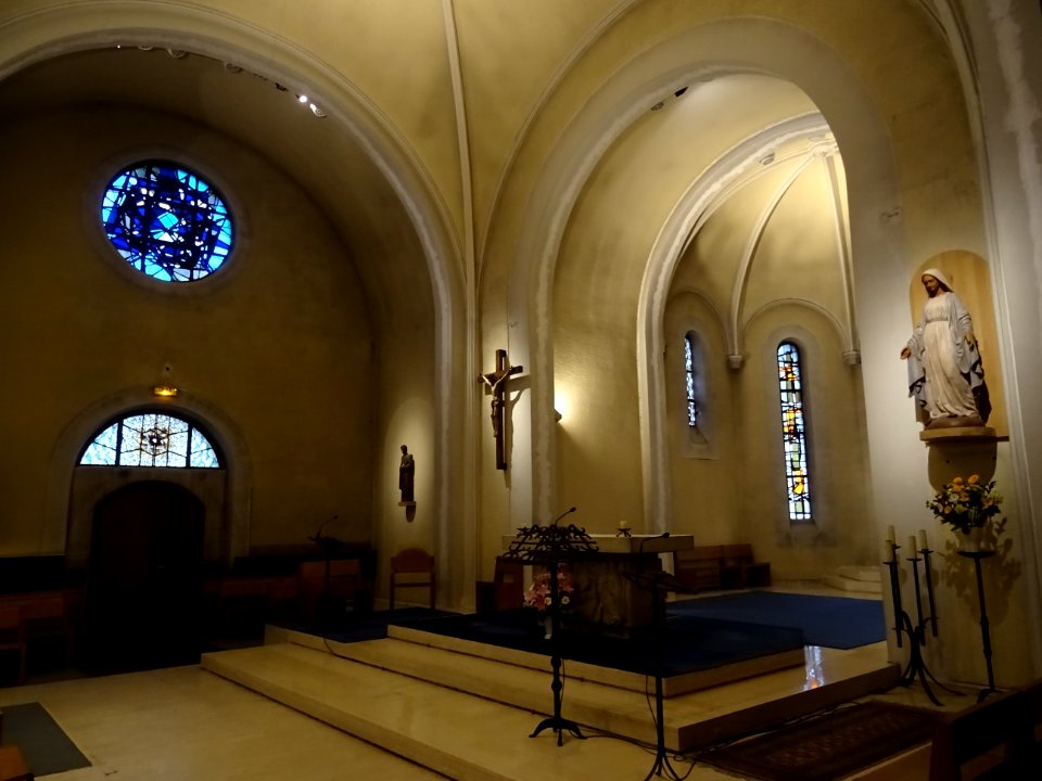Nef de l'église Notre Dame des Grâces, 6 Rue Fondary, 15e … 