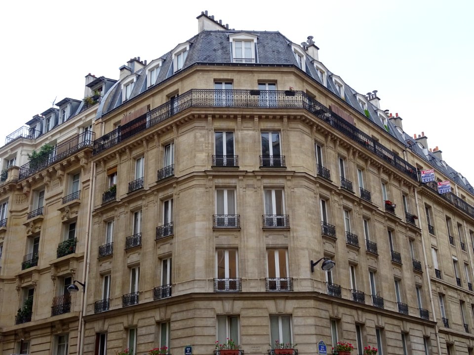 Immeuble à l'angle de la rue de Presles et de la rue de la… 