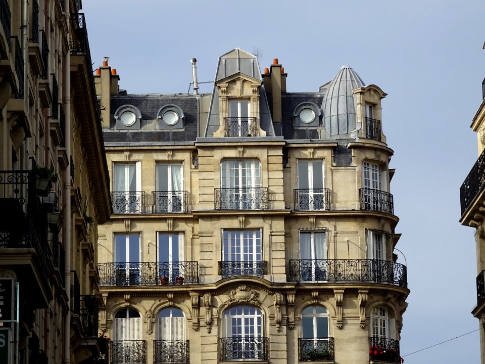 Immeuble à l'angle de la rue Lecourbe et de la rue Françoi… 