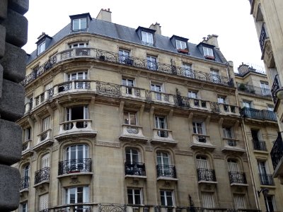 Immeuble à l'angle du Boulevard de Grenelle et de la rue A… 