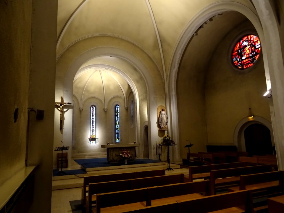 Nef de l'église Notre Dame des Grâces, 6 Rue Fondary, 15e … 