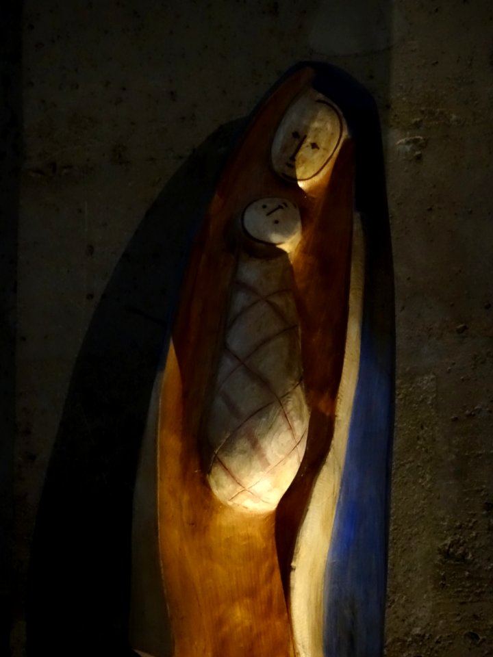 Sculpture naïve dans l'église Saint-Lambert de Vaugirard, … 