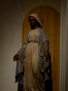 Statue dans l'église Notre Dame des Grâces, 6 Rue Fondary,… 