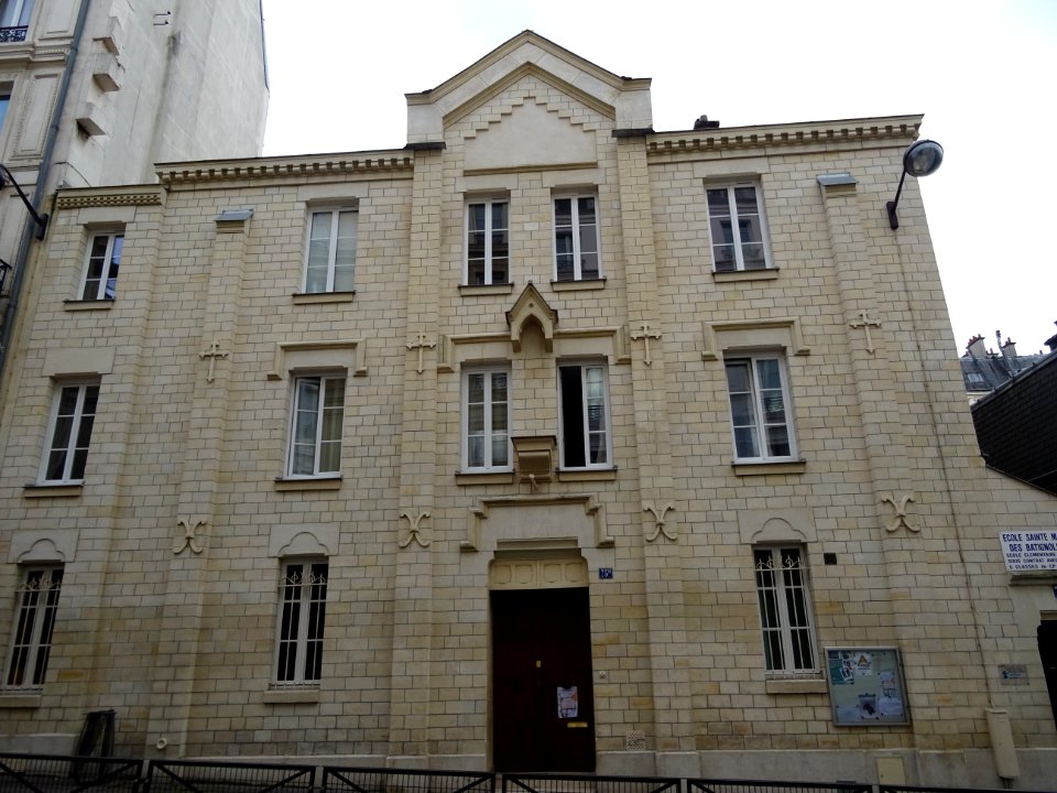 Ecole Sainte-Marie des Batignolles, 75 et 77 rue de Truffa… 