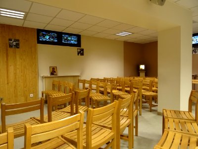 Chapelle Notre Dame de la Confiance, au RDC d'un immeuble … 