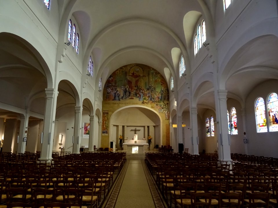 Nef de l'église Saint-Jean-Baptiste-de-La-Salle, rue du Do… 