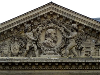 Détail du fronton, Musée National de Céramique, 2 place de… 