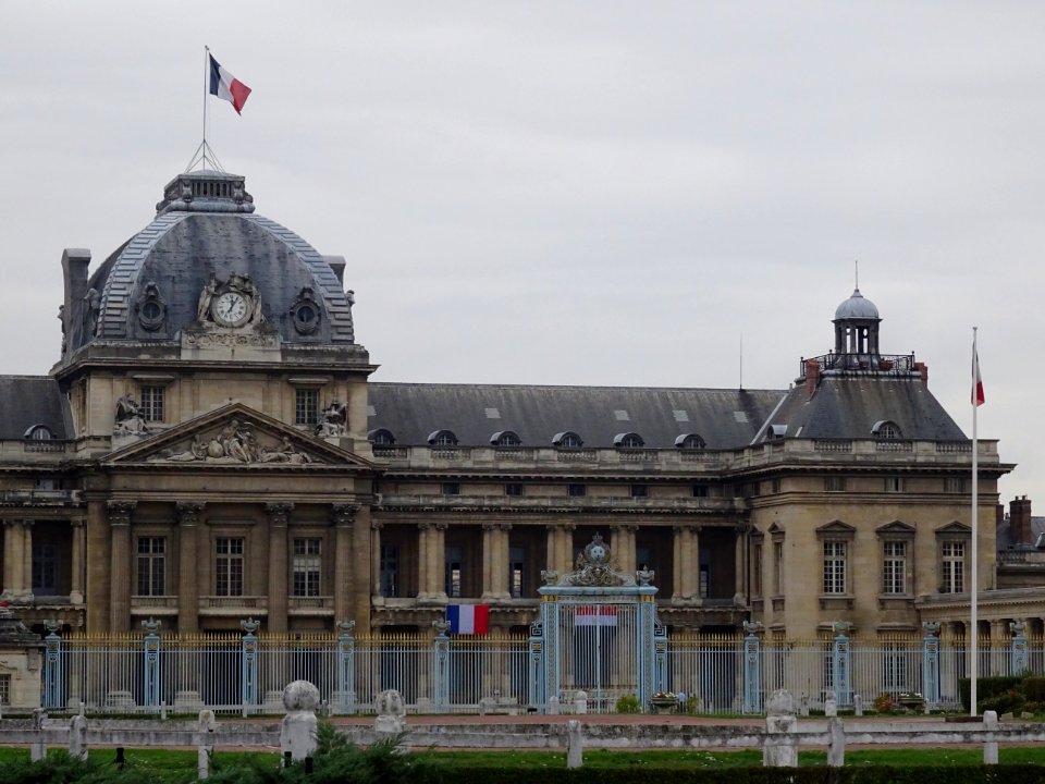 Ecole Militaire, 14 Avenue de Lowendal, 7e arr., Paris 