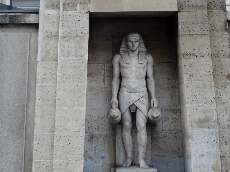 Fontaine du Fellah, au 42 rue de Sèvres, 7e arr., Paris,… 