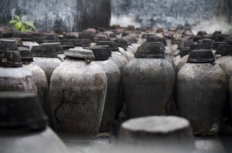 Chinese wine tank ancient