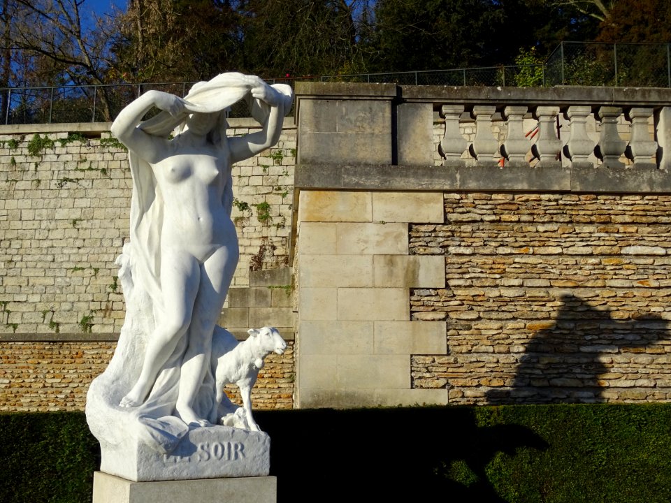 Sculpture Le Soir par Hector Lemaire, (1846 – 1933), Nym… 