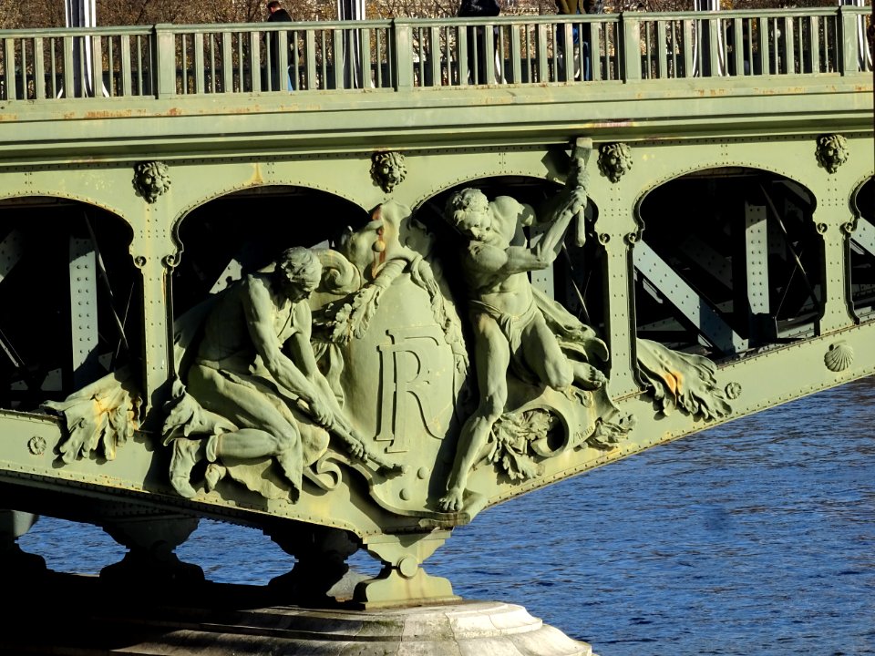 Sculpture Les forgerons-riveteurs de Gustave Michel, Pon… 