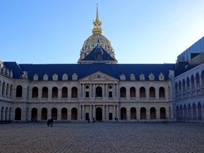 Cour d'honneur, Hôtel-des-Invalides, avenue de Tourville, … 