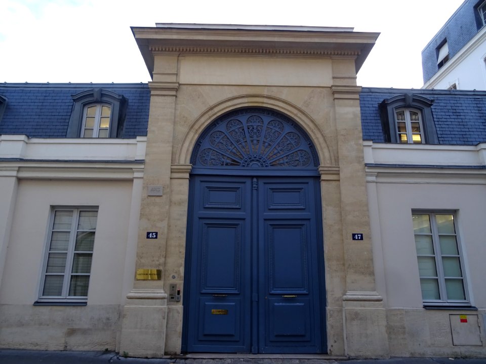 Latham et Watkins, 45 et 47 rue Saint Dominique, 7e arr., … 