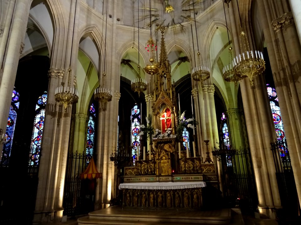 Choeur de la basilique Sainte-Clotilde, 23 bis rue las Cas… 