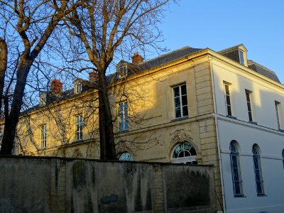 Musée Paul Belmondo, créé dans le château Buchillot, 14 ru… 