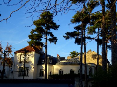 Ecole et collège Dupanloup, à l'angle de la rue Gutenberg … 