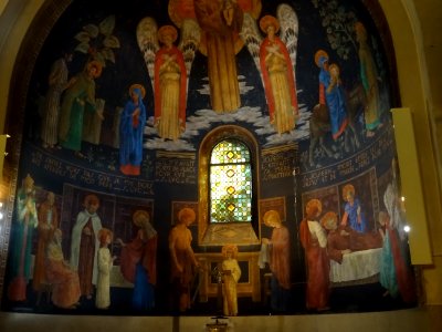 Fresque et vitrail, église Saint-Ferdinand-des-Ternes, à l… 