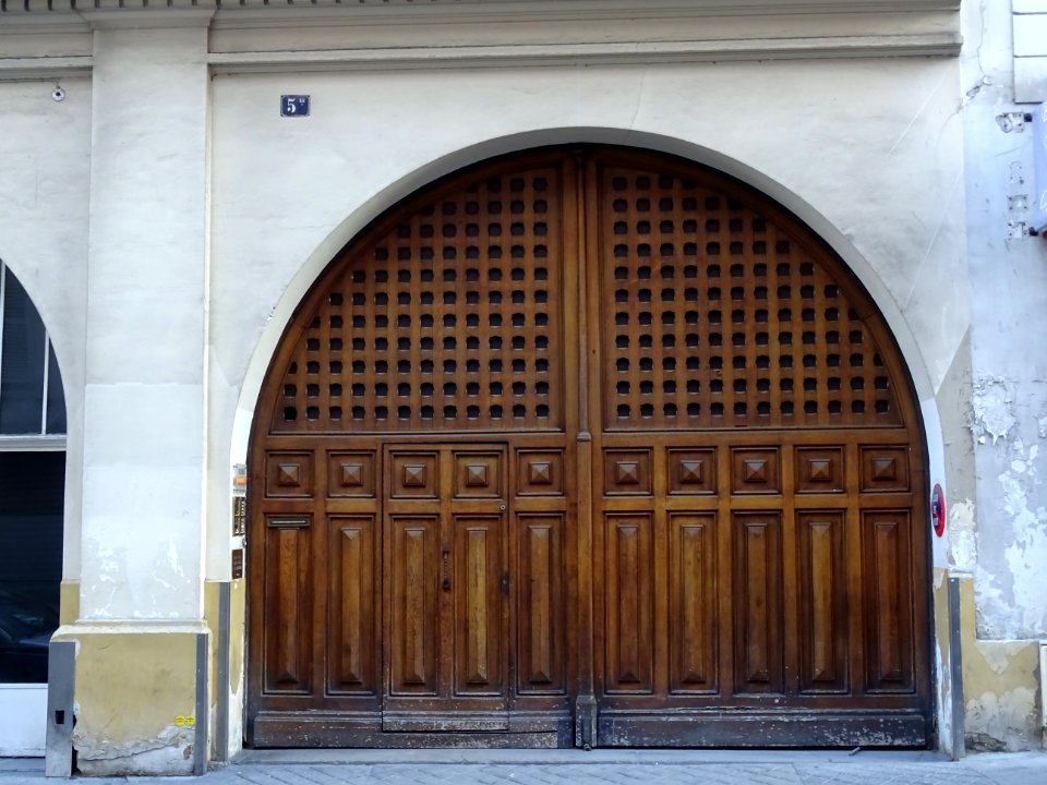 Une belle porte, 5 rue de Montenotte, 17e arr, Paris 